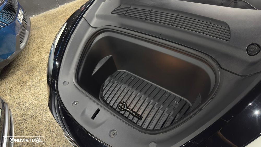 Tesla Model Y Long Range Dual Motor AWD - 20