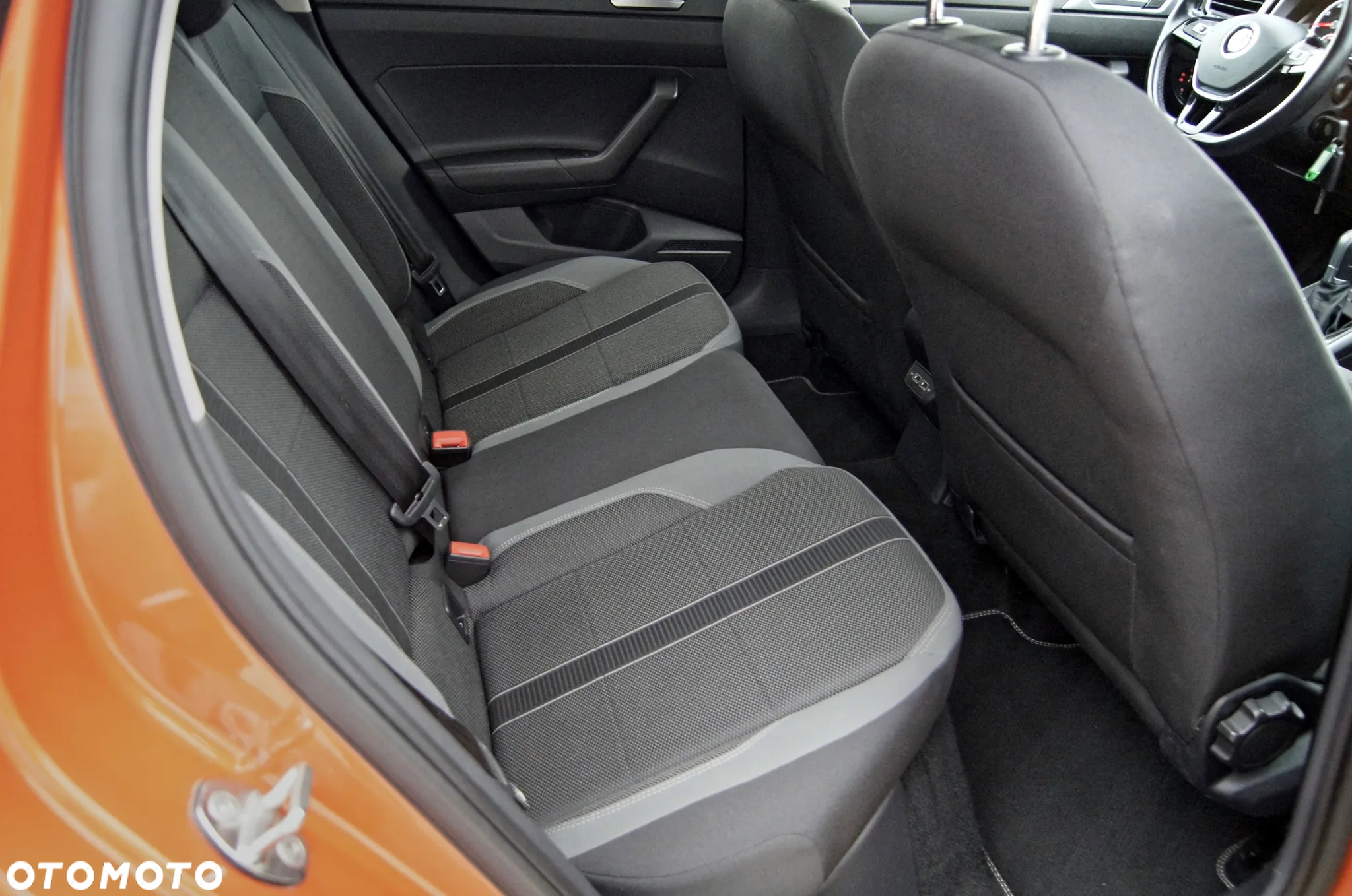 Volkswagen Polo 1.0 TSI R-Line DSG - 16