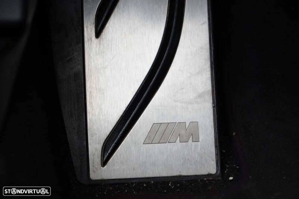 BMW 116 d Pack M - 22