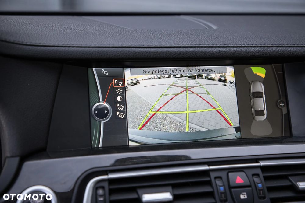 BMW Seria 7 740d xDrive - 26