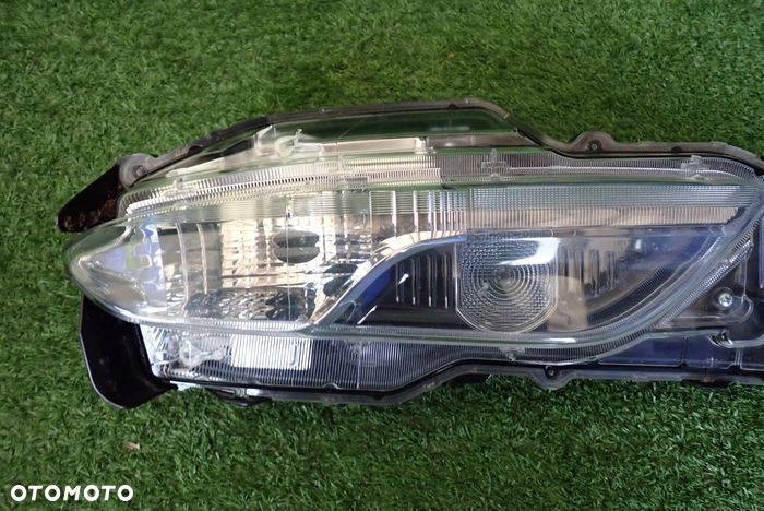 TOYOTA YARIS IV CROSS 20- halogen lewy - 2