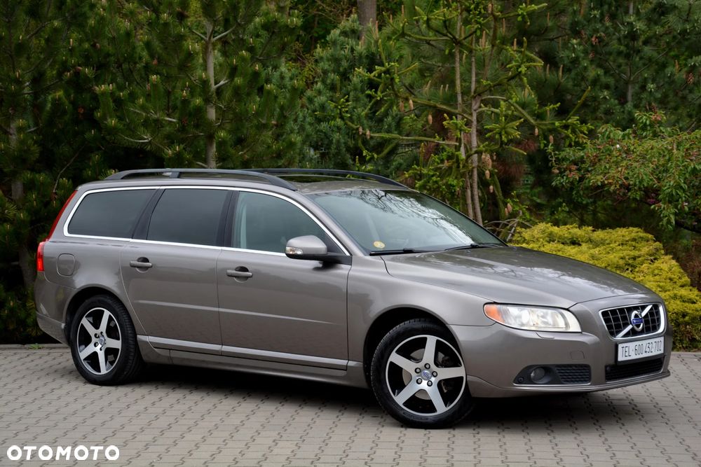 Volvo V70 2.0D Momentum - 13