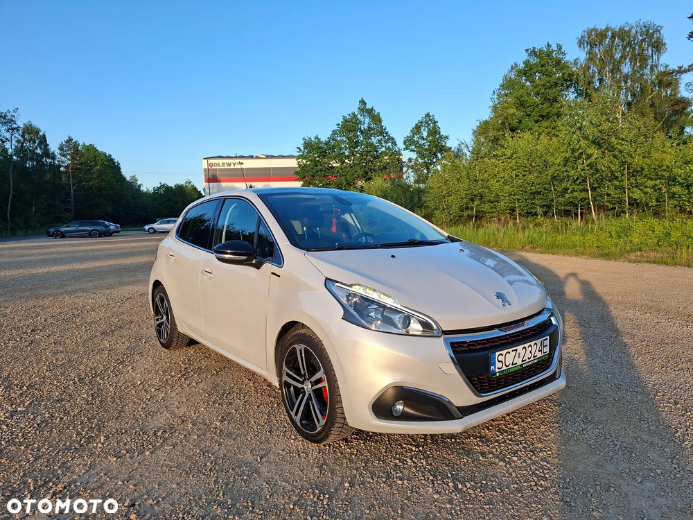 Peugeot 208 - 3