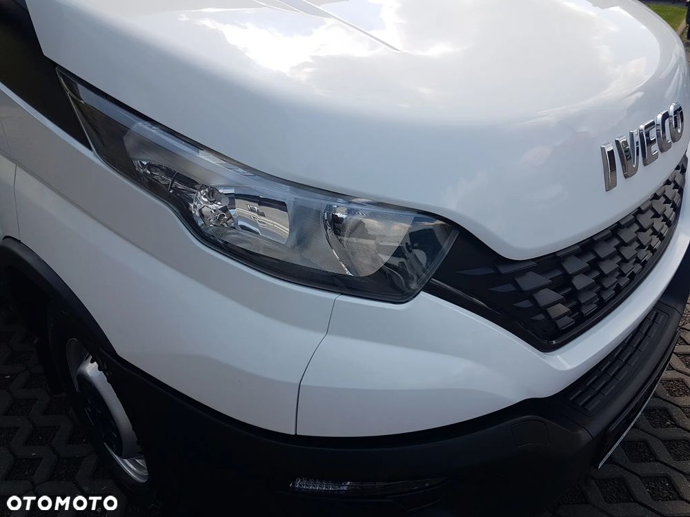 Iveco DAILY KONTENER NISKOPODŁOGOWY 4,43x2,23x2,42 SKLEP FOODTRUCK BAR KLIMA KONIOWÓZ KAMPER - 37