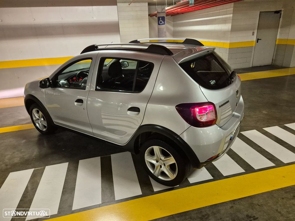 Dacia Sandero 0.9 TCe Stepway - 16