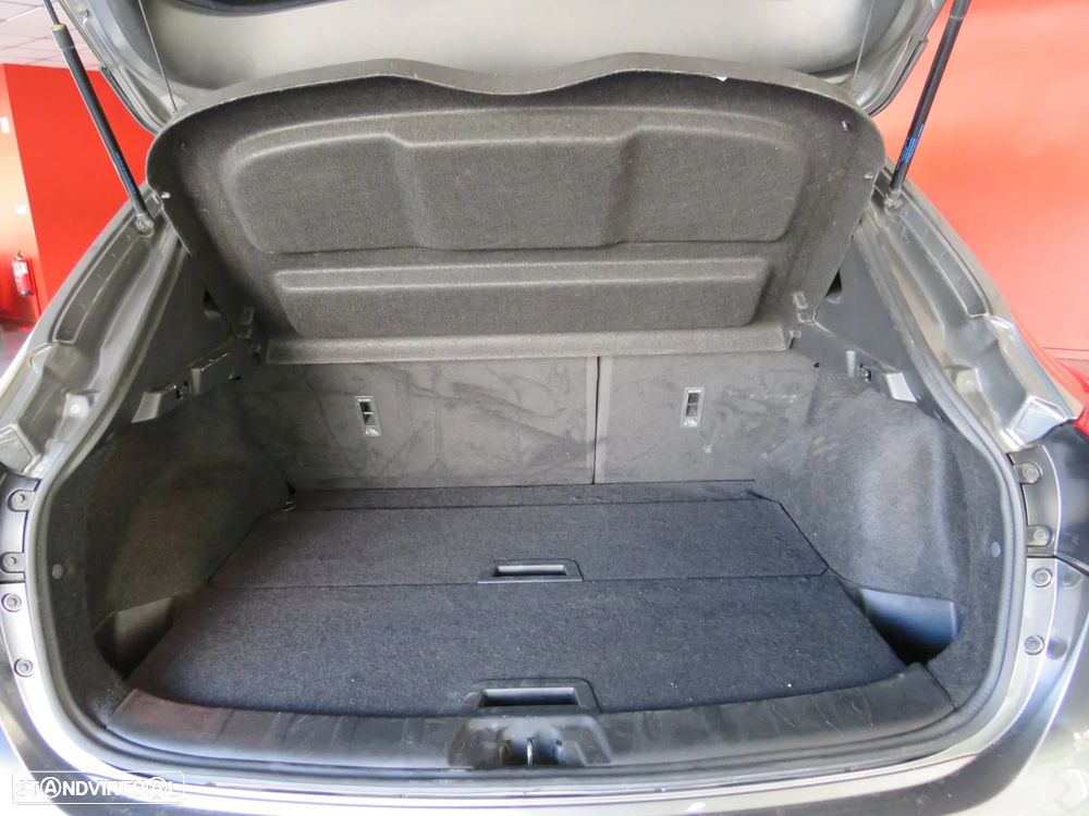 Nissan Qashqai 1.5 dCi N-Connecta J18+Led - 49