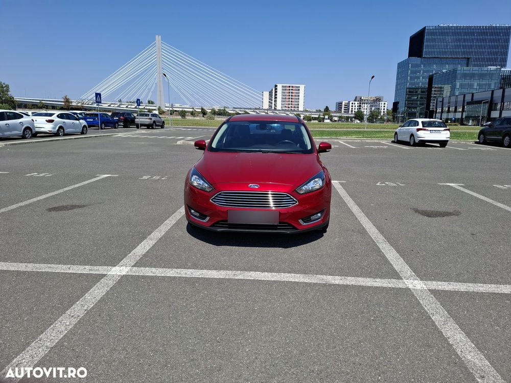 Ford Focus 1.5 EcoBoost Titanium - 1