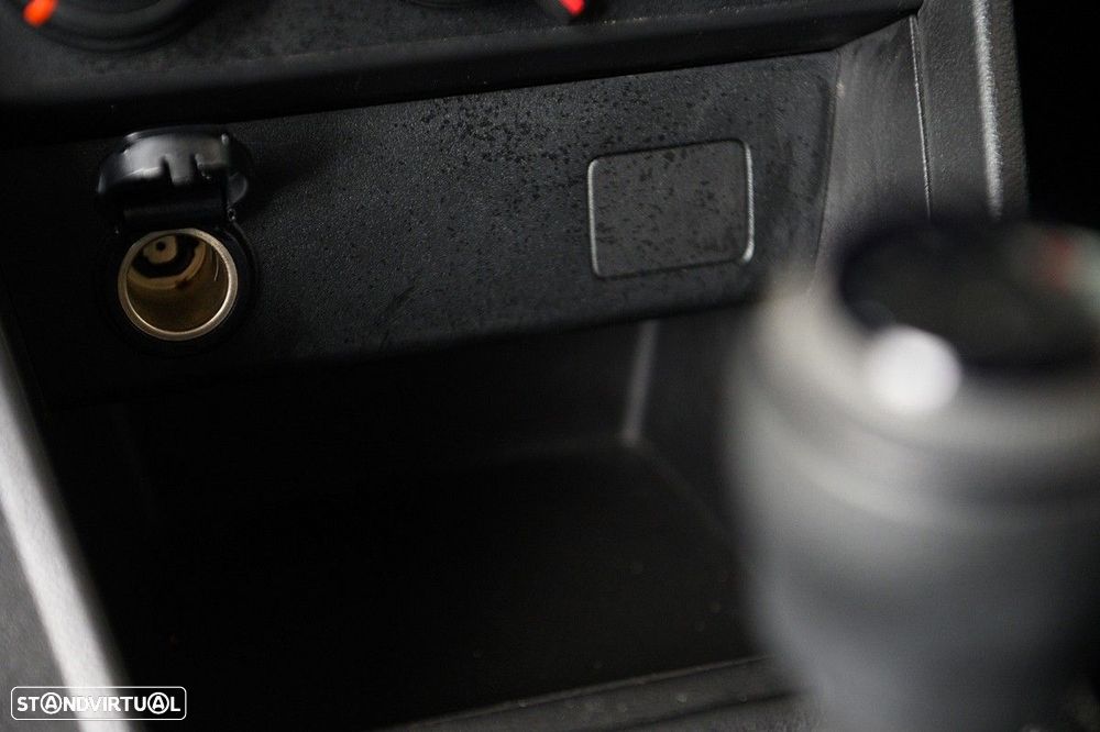 Dacia Sandero SCe 65 Essential - 17