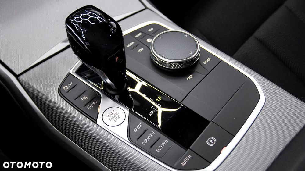 BMW Seria 3 318i Advantage sport - 20