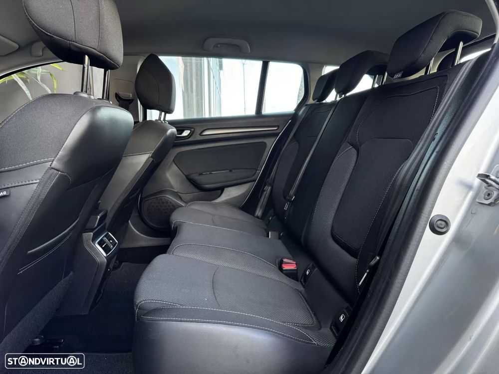 Renault Mégane Sport Tourer 1.5 Blue dCi Equilibre - 28