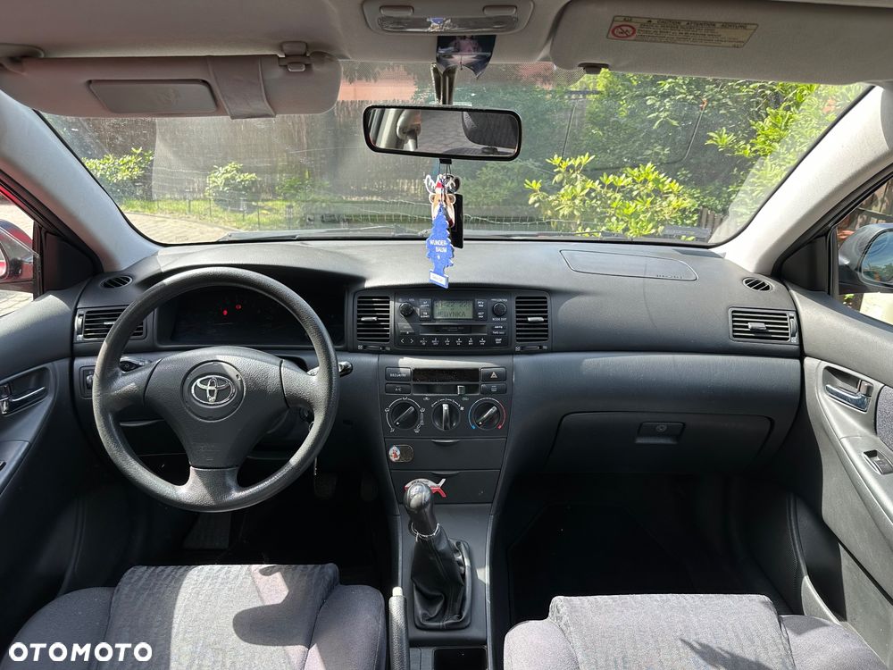 Toyota Corolla - 3