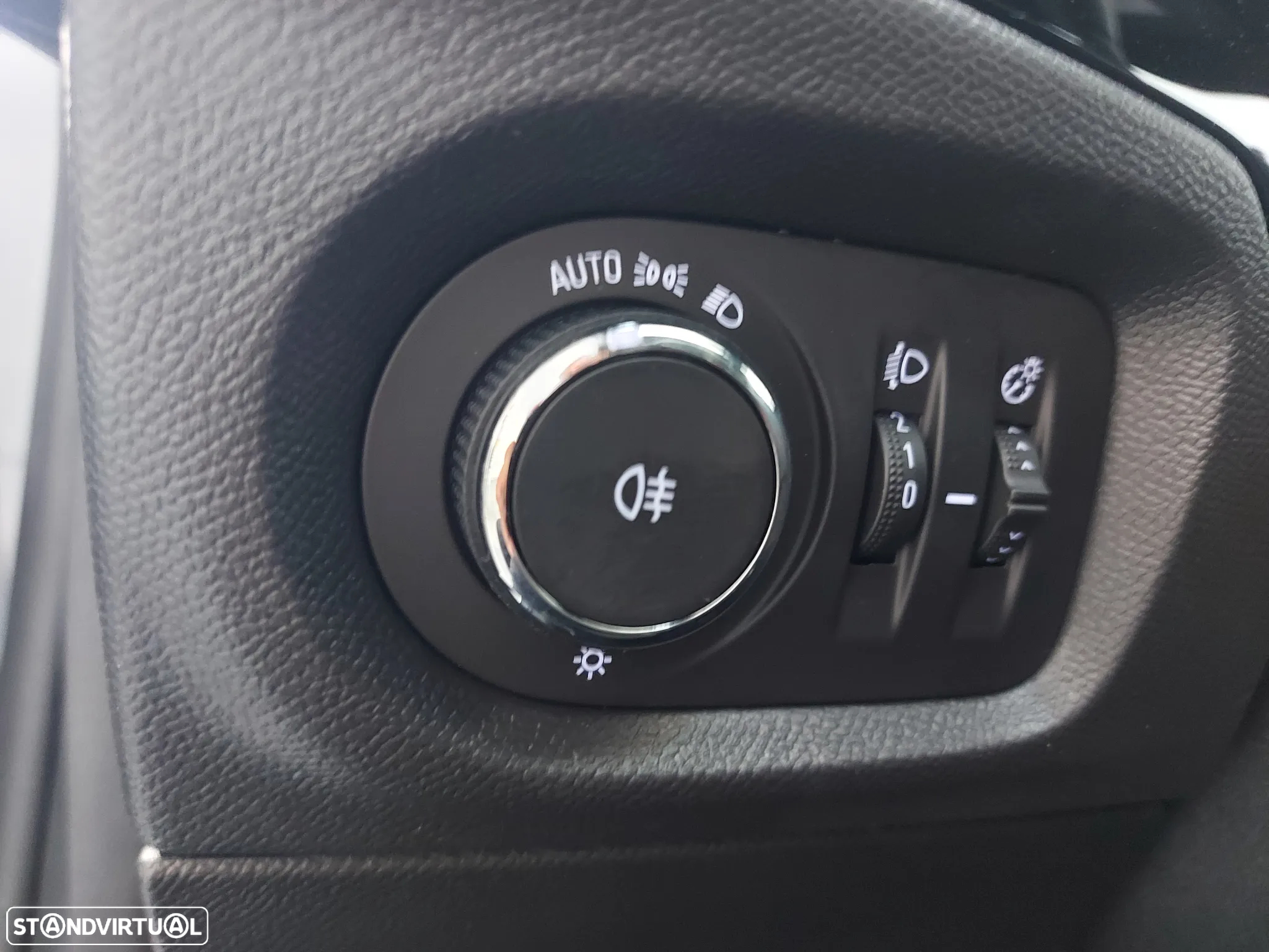 Opel Corsa 1.2 T Hybrid EdCT - 40