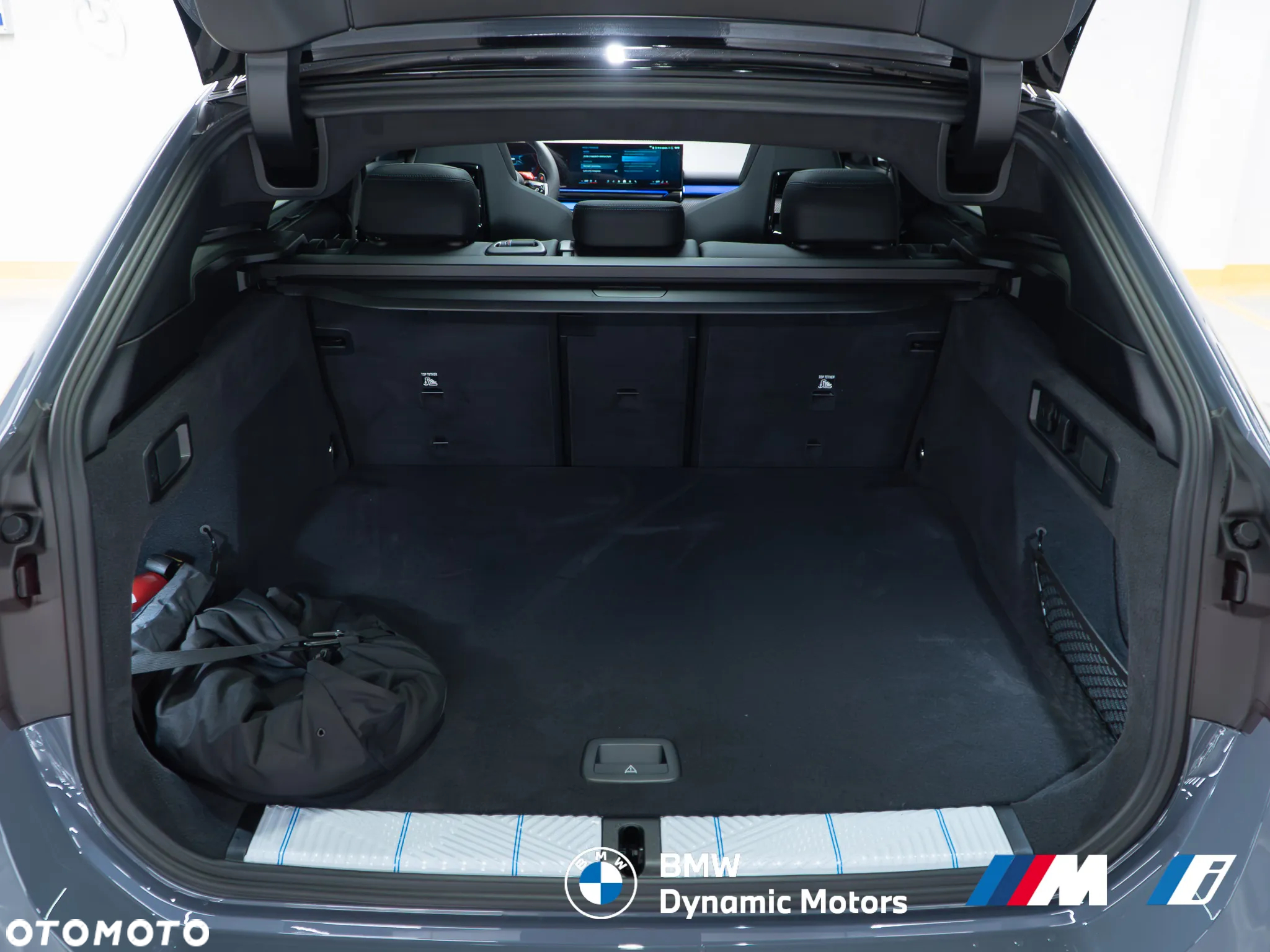 BMW M5 xDrive Touring - 15