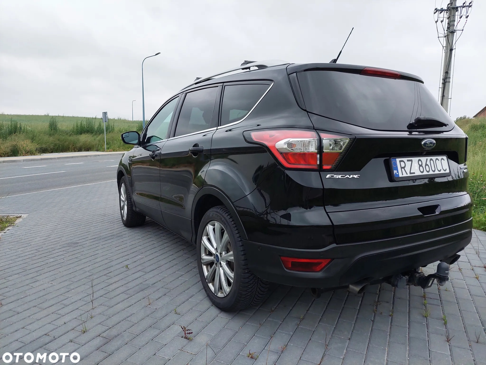Ford Escape 2.0 EcoBoost AWD Titanium - 14
