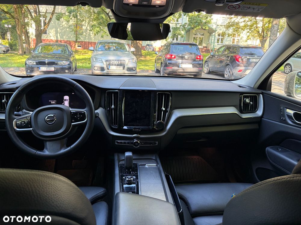 Volvo XC 60 B4 D AWD Plus Bright - 3