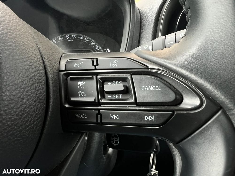 Toyota Aygo X 1.0l MT Active - 16