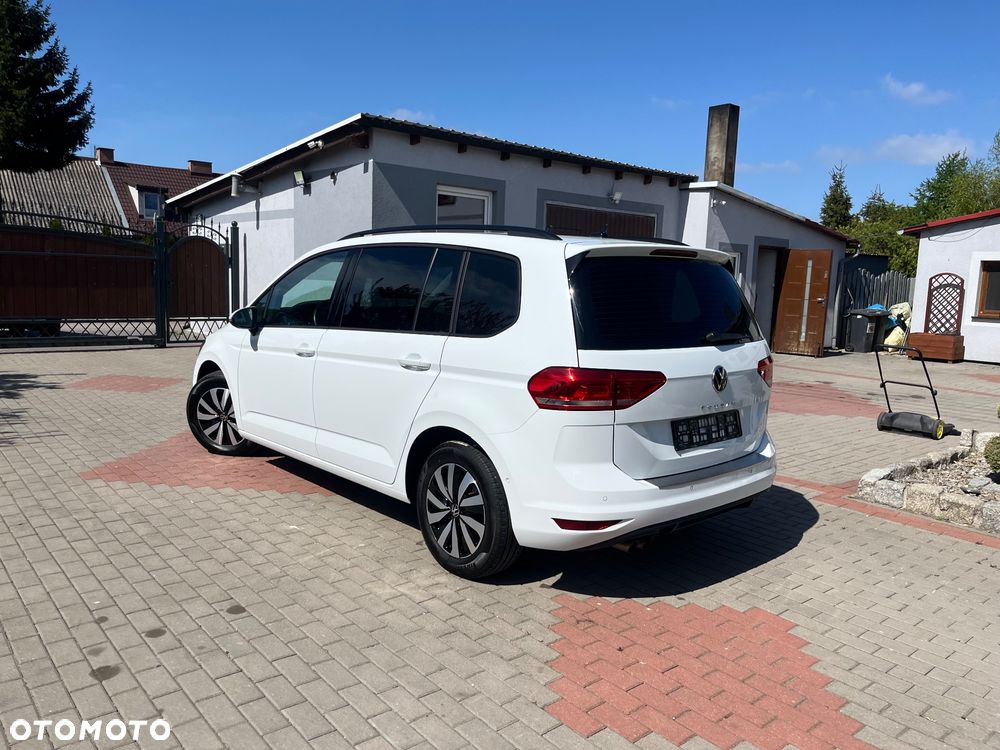 Volkswagen Touran 2.0 TDI SCR DSG ACTIVE - 5