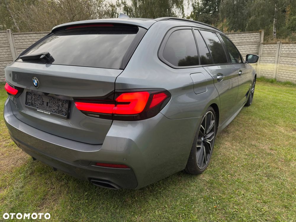 BMW Seria 5 540d xDrive Touring M Sport Edition - 7