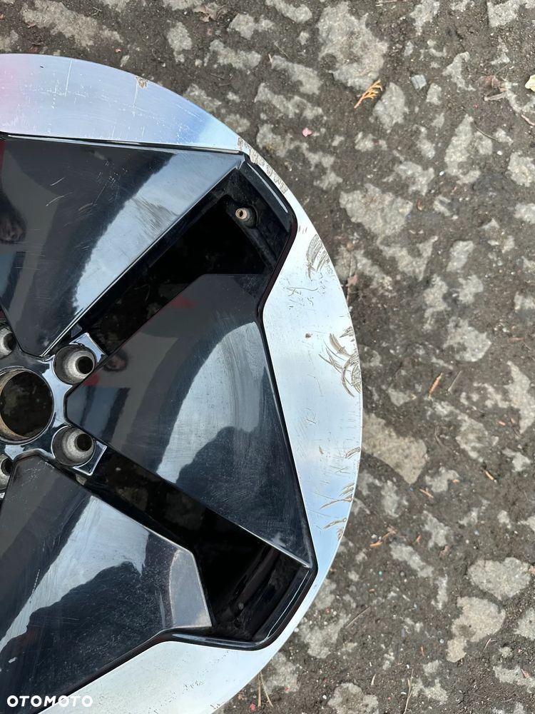 Felga VW ID 3 10A601025B 7,5 x 20 ET 44 1szt. - 2