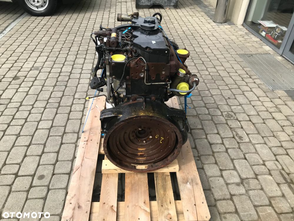 silnik Perkins 1104 cat c4.4 22000 zł netto - 6
