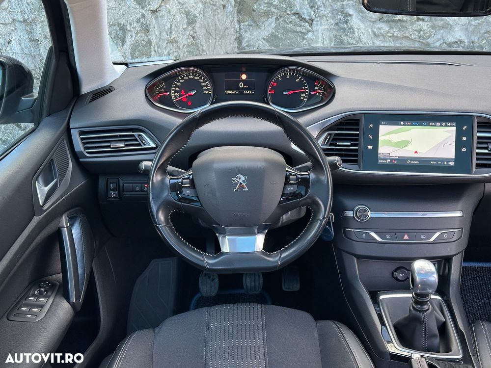 Peugeot 308 - 18