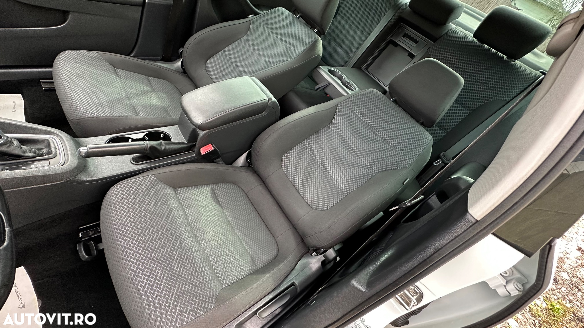 Volkswagen Jetta 2.0 TDI DSG Highline - 6