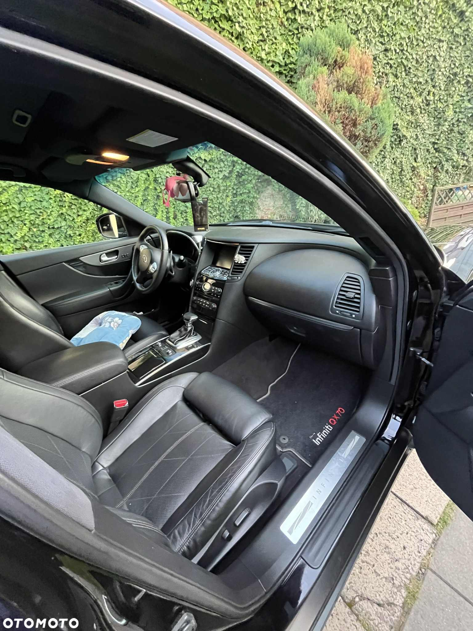 Infiniti FX FX30d S - 9