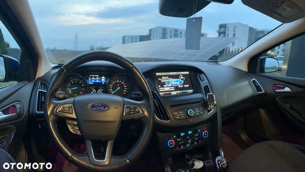Ford Focus 1.5 EcoBoost Titanium ASS - 14