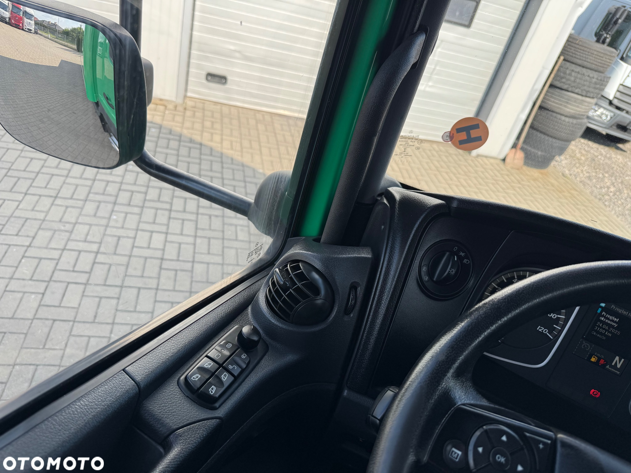 Mercedes-Benz ATEGO - 26