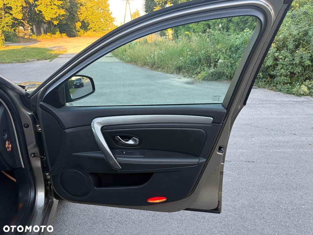 Renault Laguna dCi 110 FAP Expression - 27