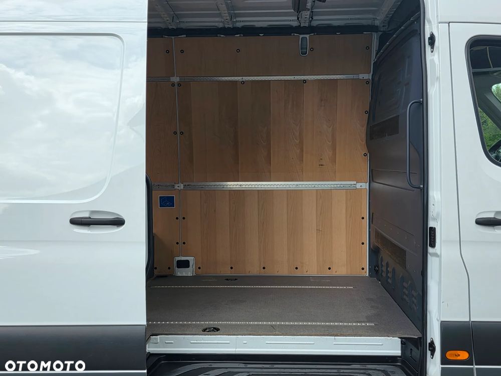 Mercedes-Benz Sprinter 317 - 29