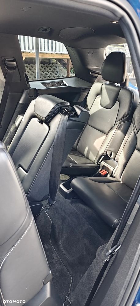 Volvo XC 90 D5 AWD R-Design 7os - 29