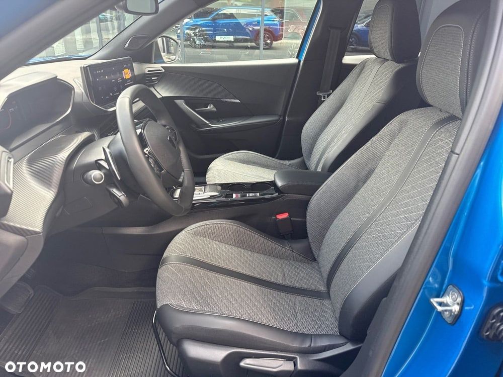 Peugeot 2008 - 9