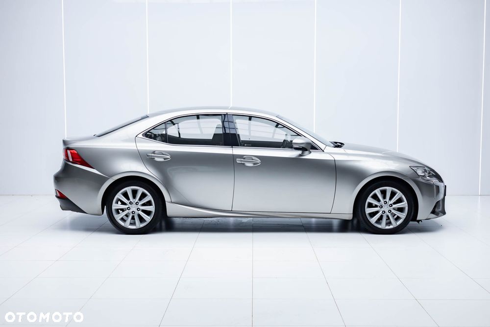 Lexus IS 250 Prestige - 6