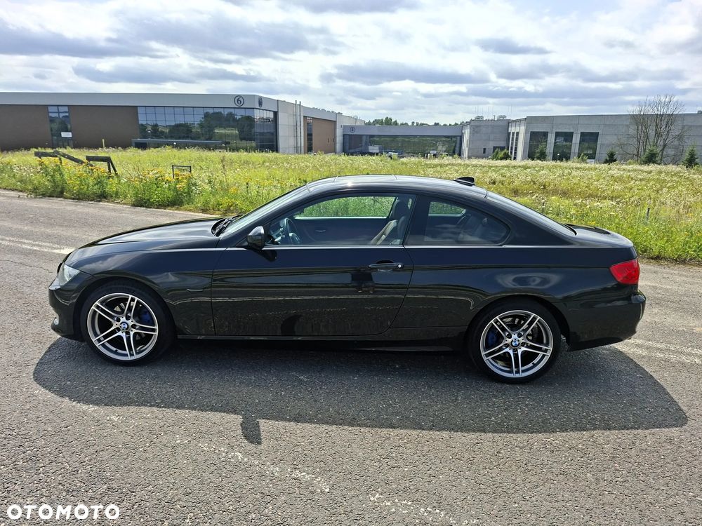 BMW Seria 3 318i M Sport Edition - 3