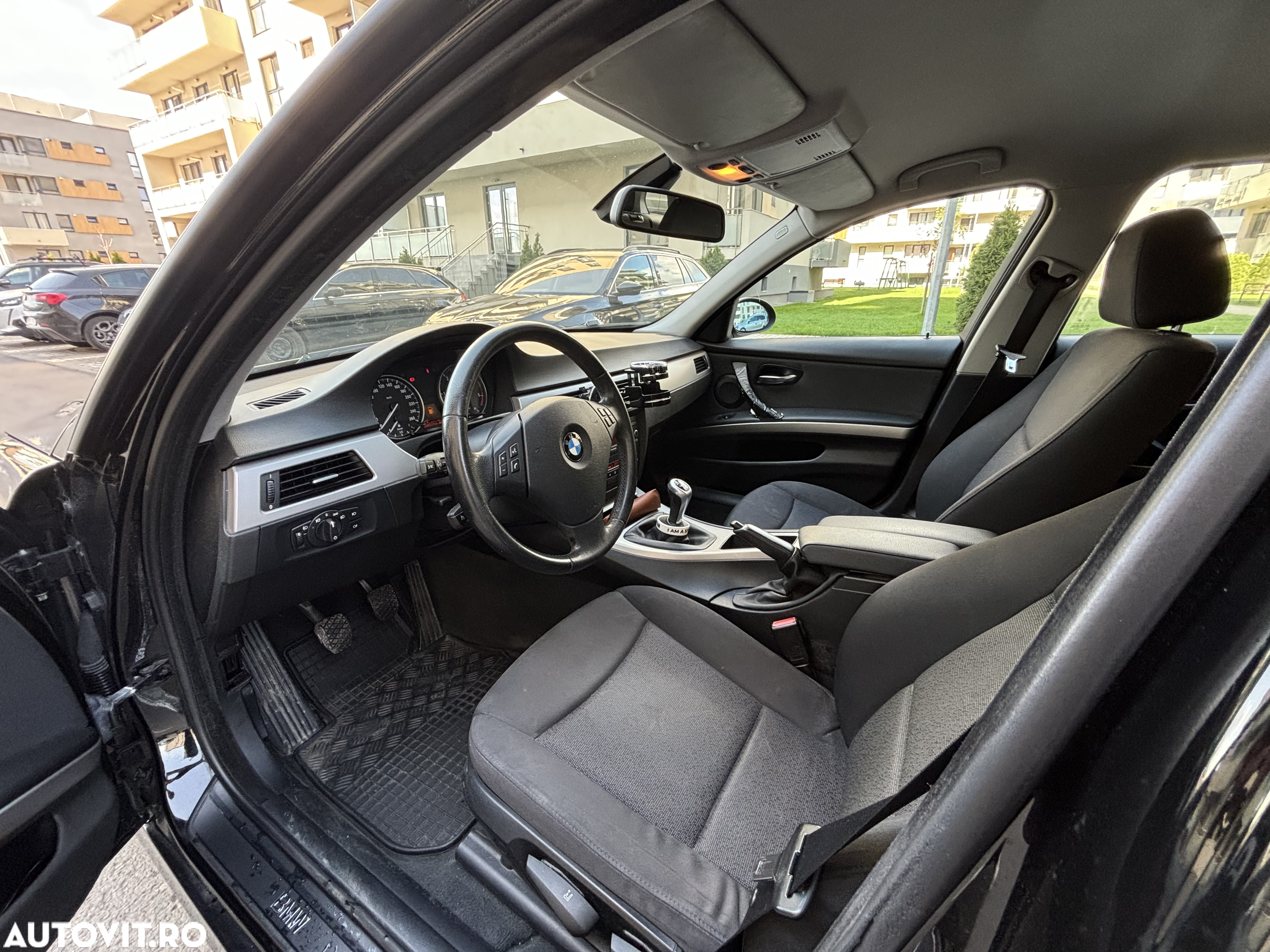 BMW Seria 3 318d - 8