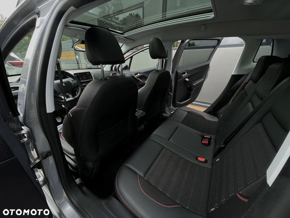 Peugeot 2008 BlueHDi 100 STOP & START Allure - 34