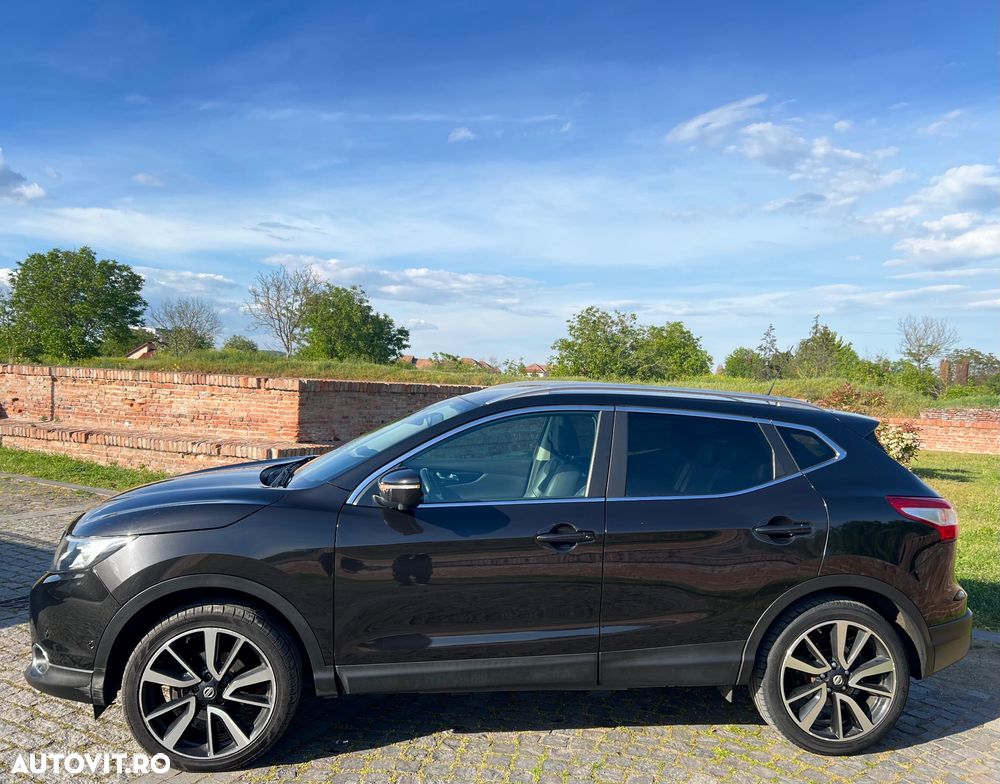 Nissan Qashqai 1.6 DCI TEKNA+ - 11