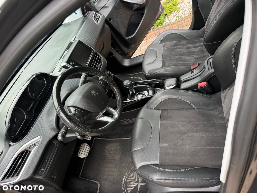 Peugeot 2008 PureTech 110 Stop&Start EAT6 Allure - 13
