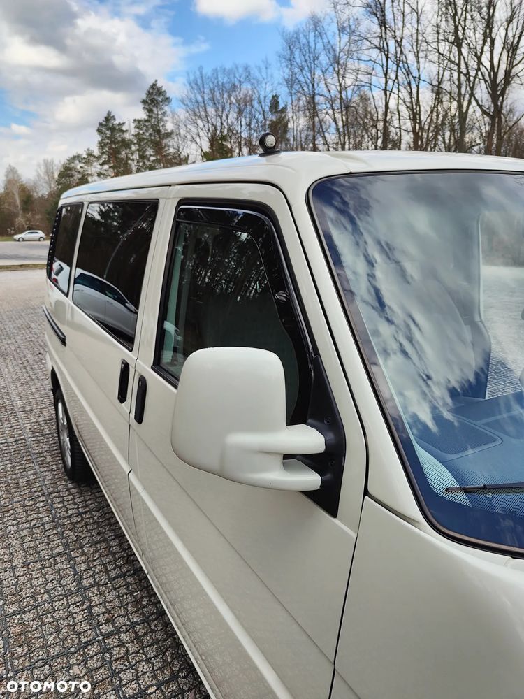 Volkswagen Transporter - 24