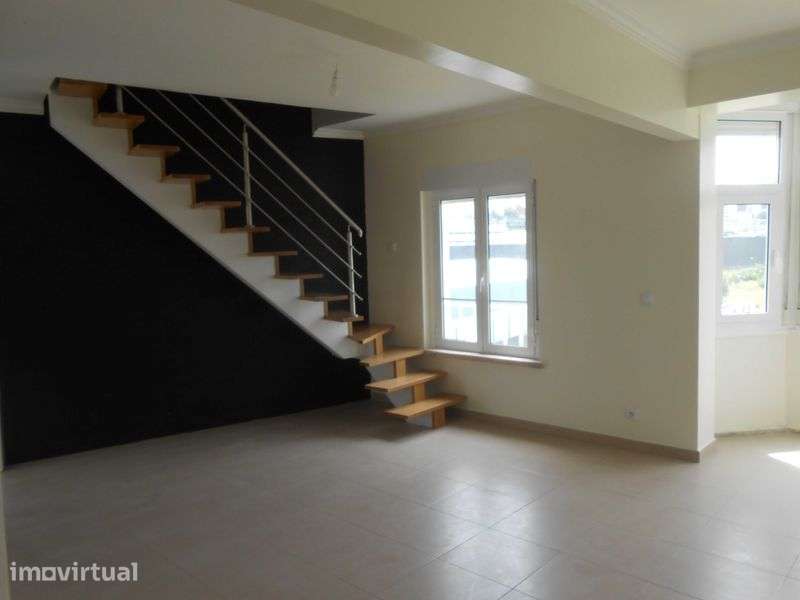 Apartamento T4 na Venda Nova Amadora - Grande imagem: 3/12