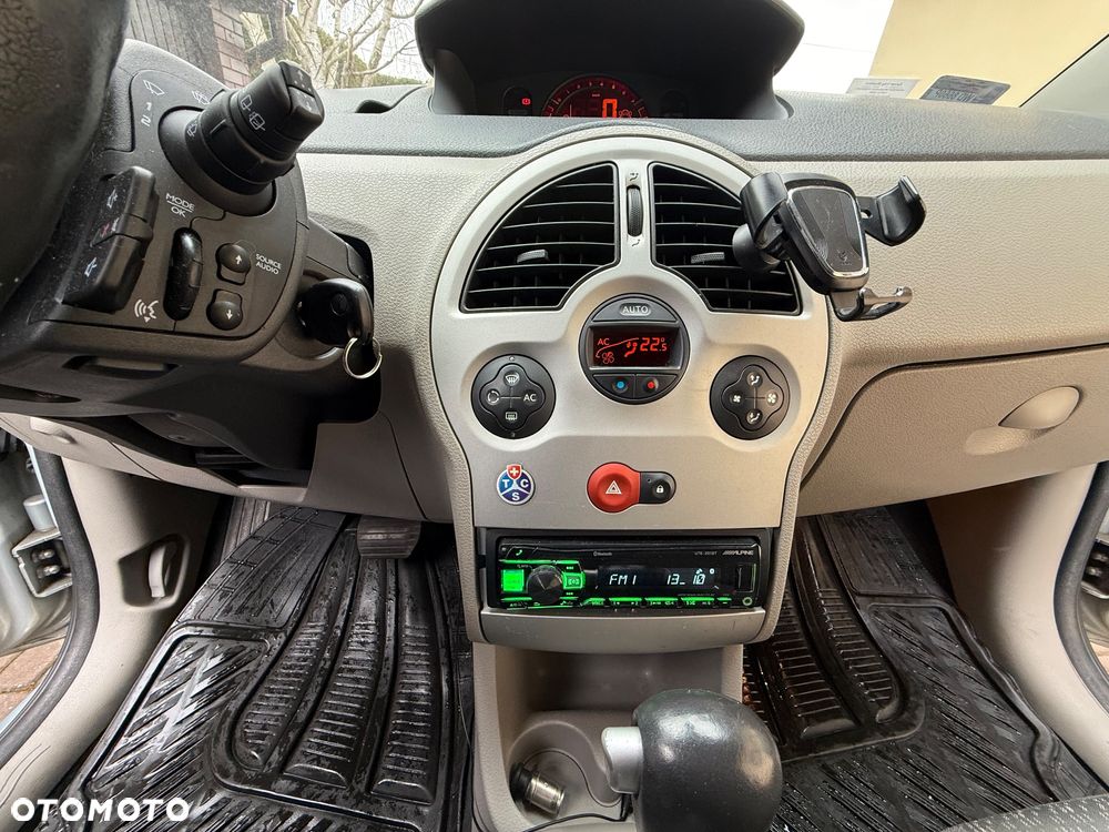 Renault Modus 1.6 16V ESP Dynamique - 12