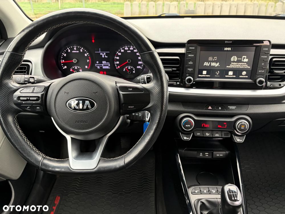 Kia Stonic 1.4 L - 13