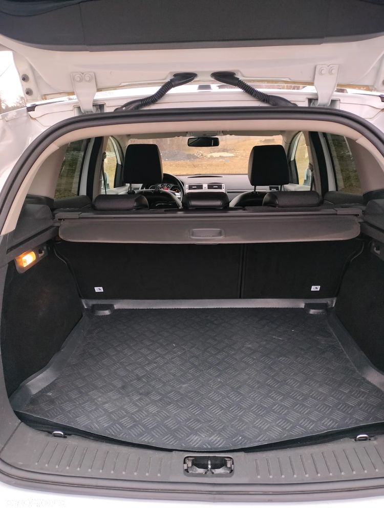 Ford Kuga 2.0 TDCi 4WD Titanium - 4