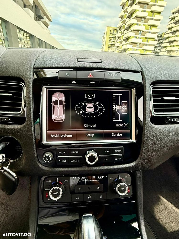 Volkswagen Touareg - 10