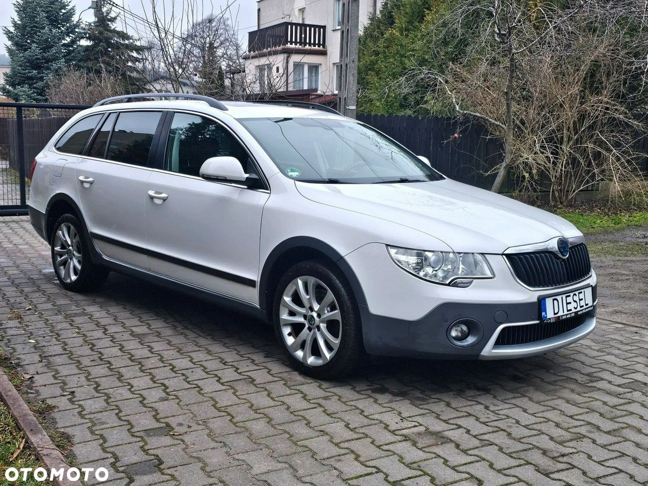 Skoda Superb 2.0 TDI Platinum Outdoor DSG - 3