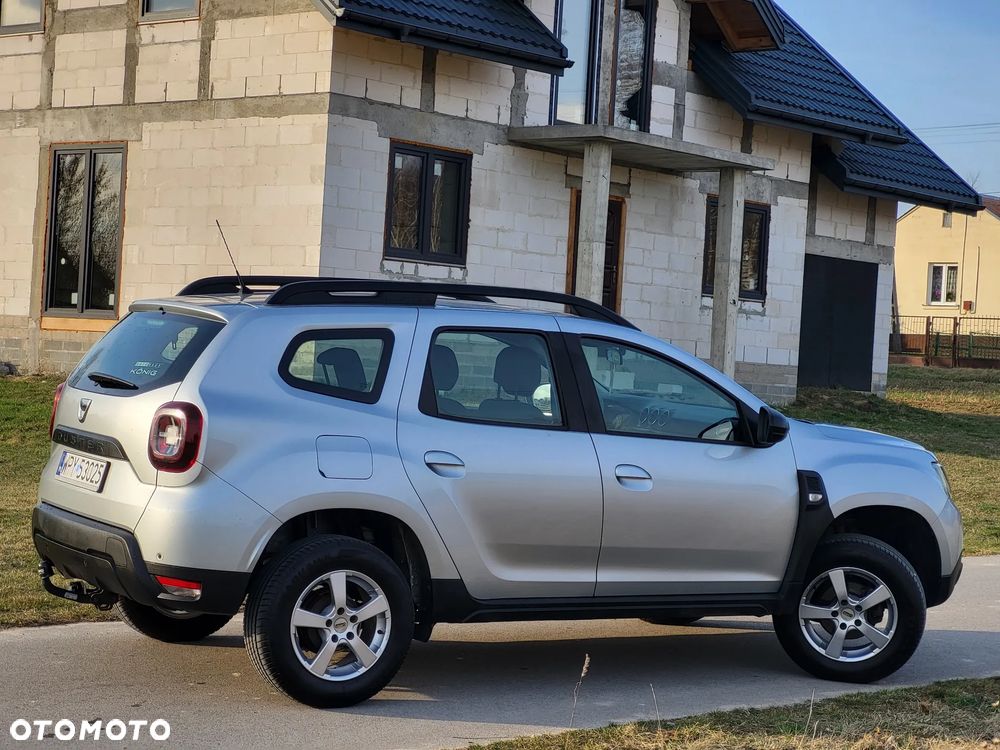 Dacia Duster 1.6 SCe Essential - 17