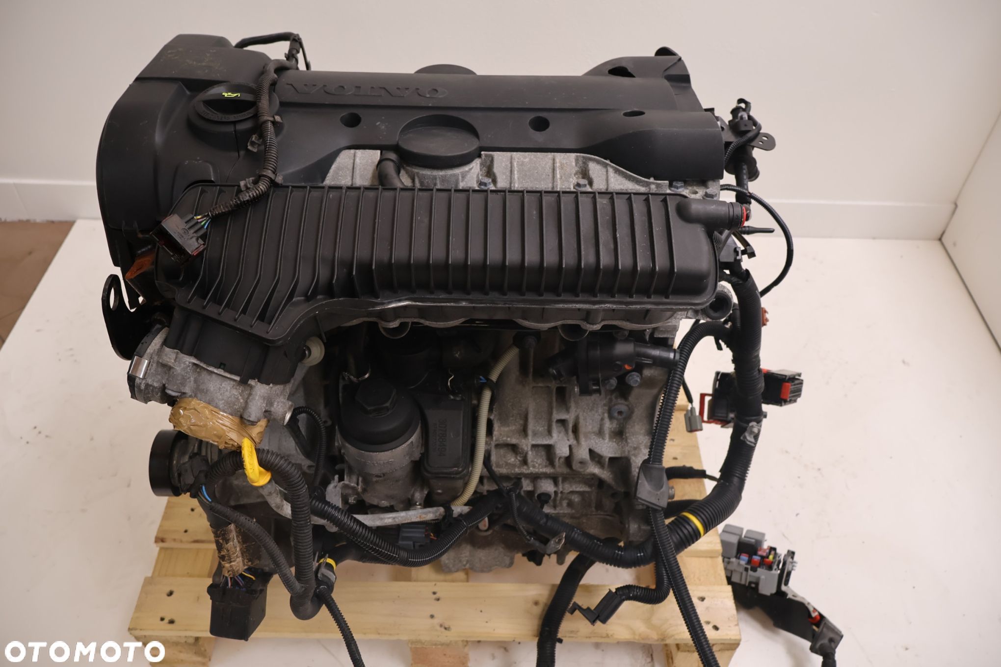 VOLVO V70 2.5 SILNIK B5254T8 - 1