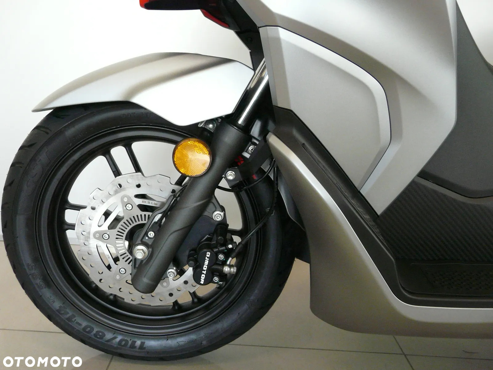 QJMOTOR MTX 125 - 18