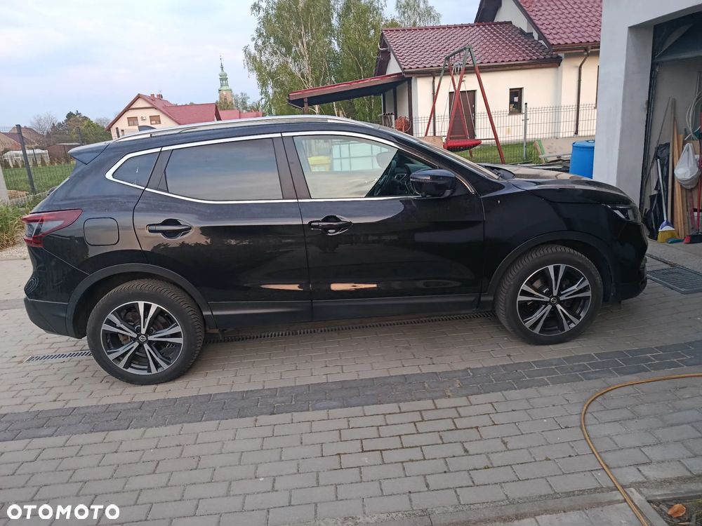 Nissan Qashqai 1.3 DIG-T N-Connecta - 2